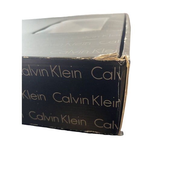 Calvin Klein Gray XL Weekender Duffle Bag w/ Straps & Handles, Travel Bag, Tote - Picture 7 of 15